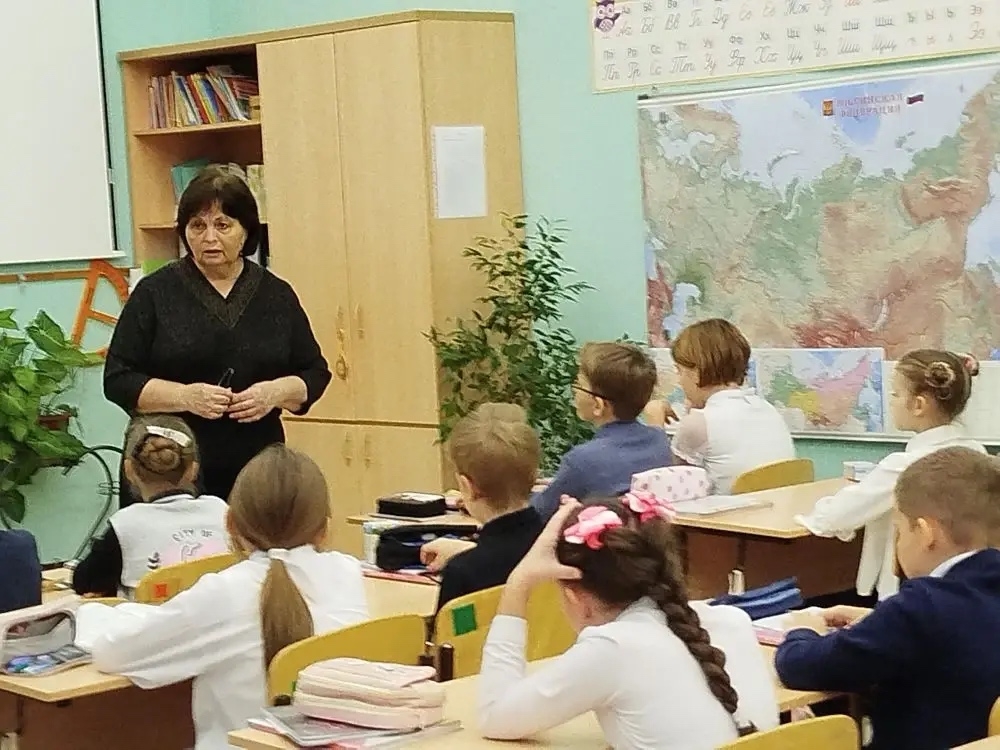 Провели мероприятие "Права и обязанности несовершеннолетних".