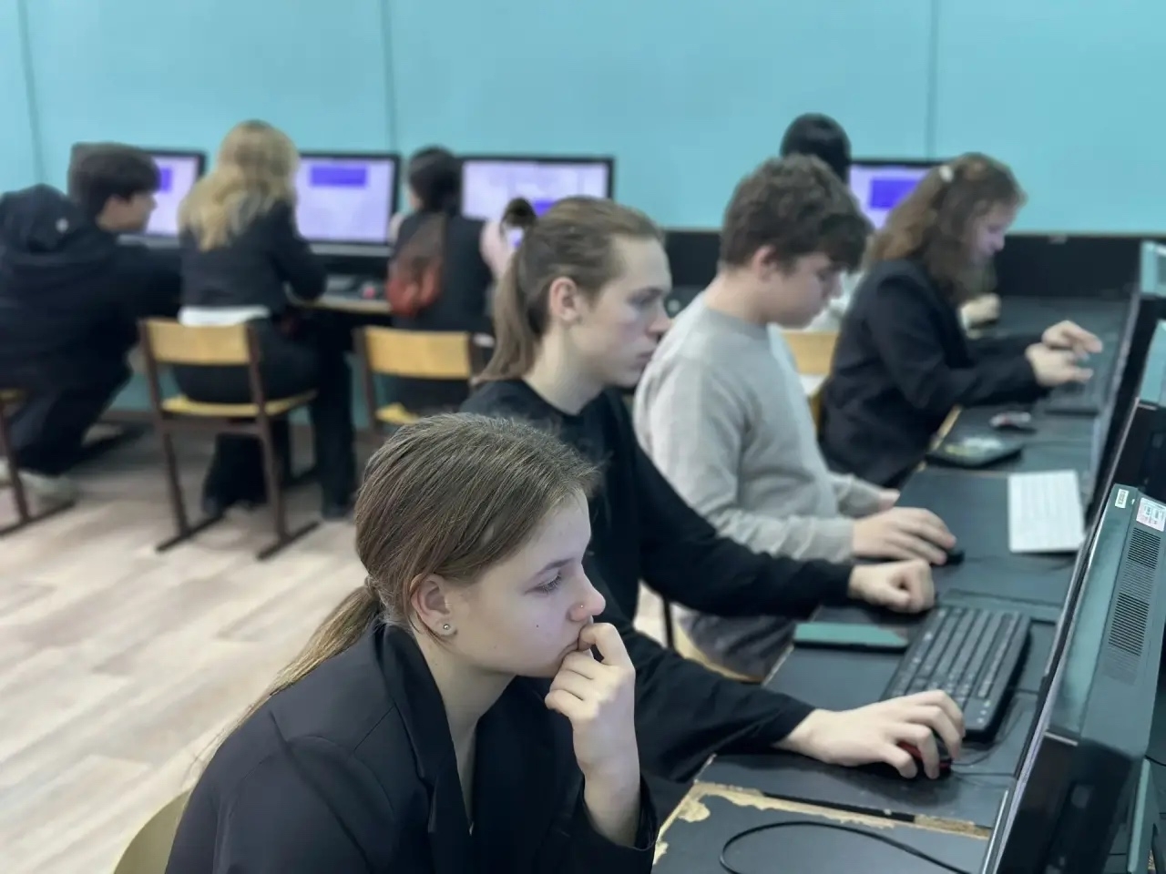 Наши старшеклассники приняли участие во Всероссийском правовом диктанте.