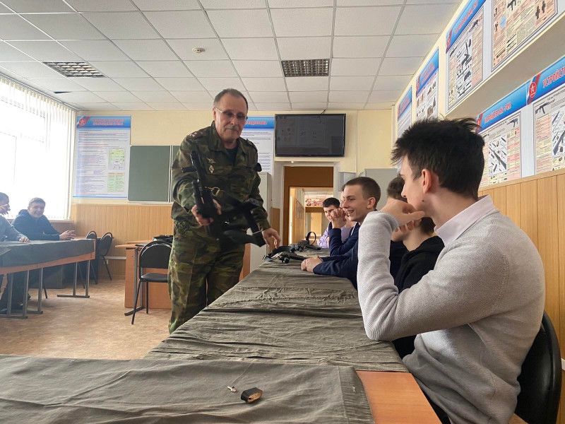 Экскурсия в военно-учебный центр «Авангард».